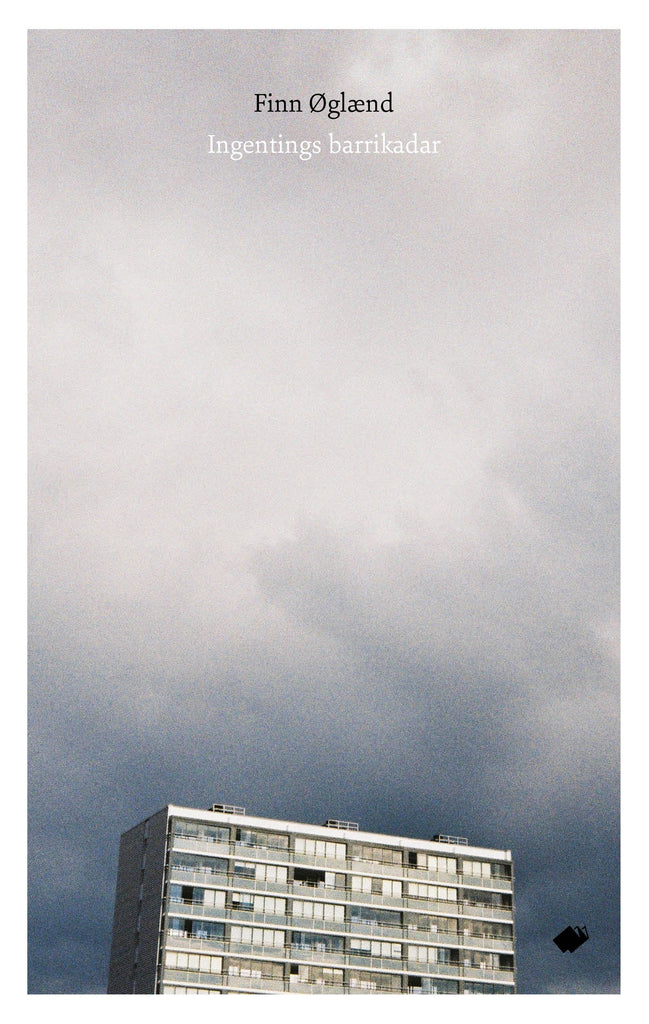 Ingentings barrikadar : dikt